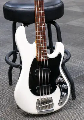 1987 ERNIEBALL MM SABRE 4 - WHITE